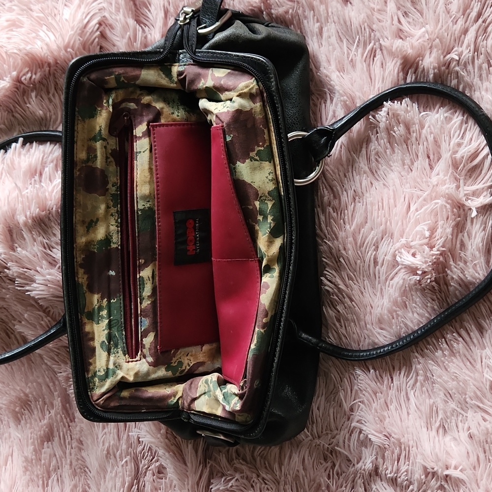 Vintage black leather 2K HOBO bag. Excellent condition, zero flaws.